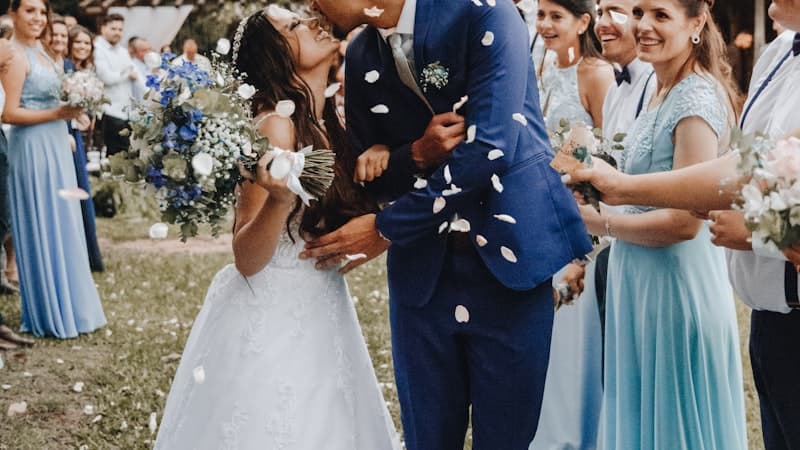 How to Write a Groomsman Speech That Wows