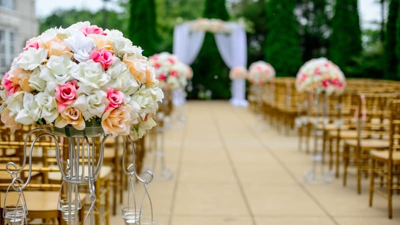 The Art of Personalizing Your Wedding Ceremony Vows